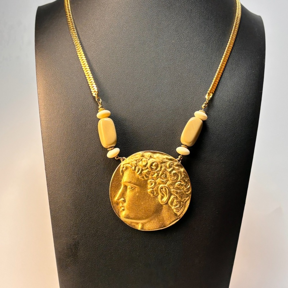 Vintage Brutalist Necklace Gold Tone 1970s Alexander the Great - Picture 2 of 8
